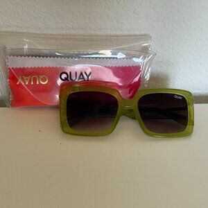 "Total Vibe" Green Quay Sunglasses